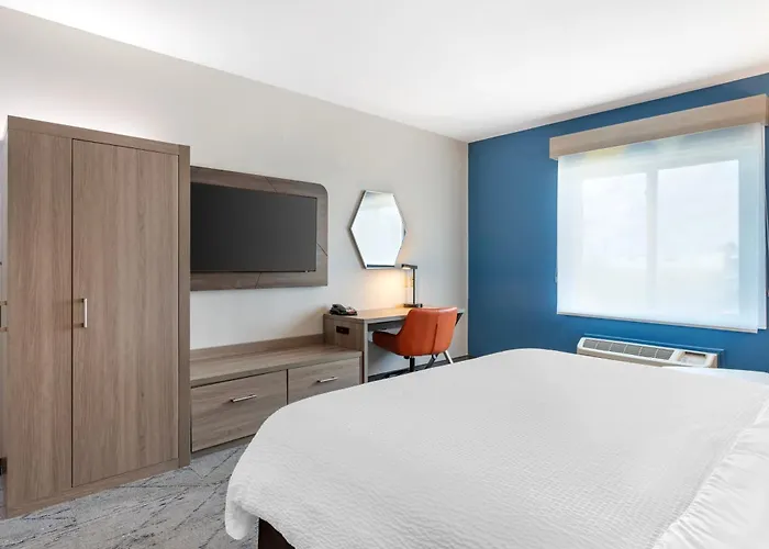 Holiday Inn Express Hotel And Suites Alice By Ihg
