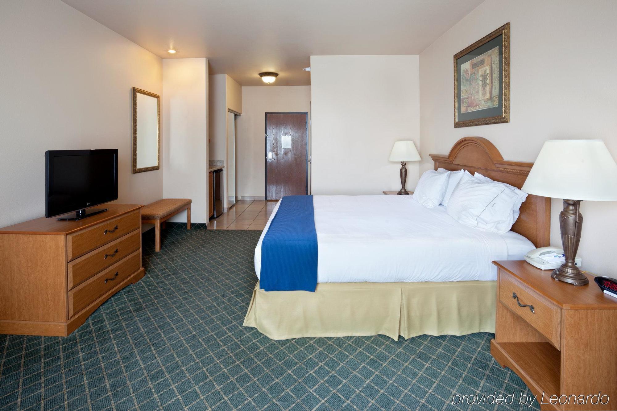Express And By Ihg Hotel Alice