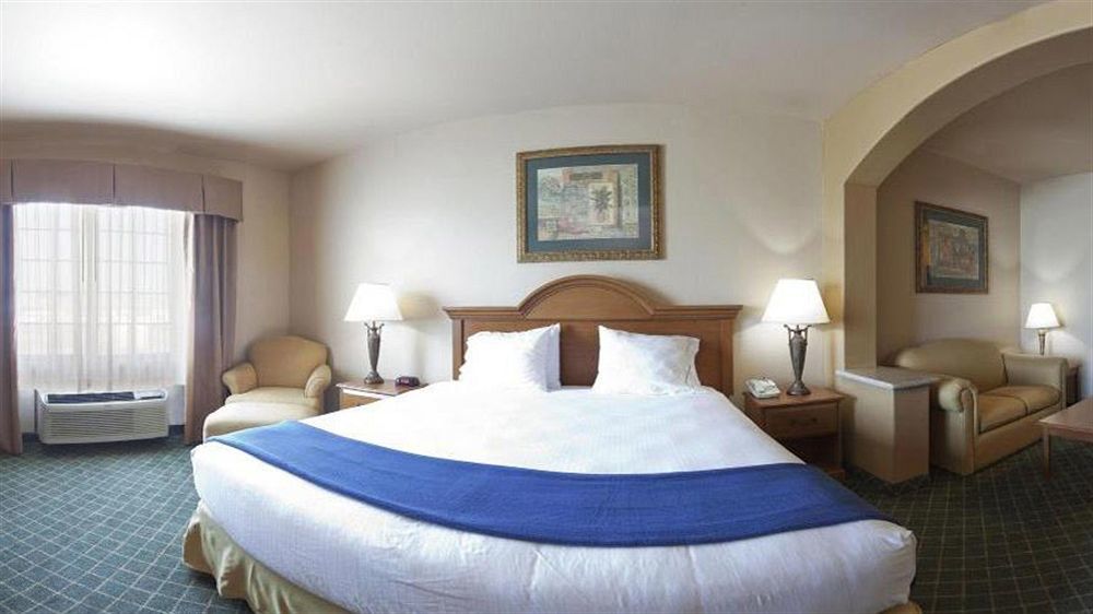 Hotel Express And By Ihg